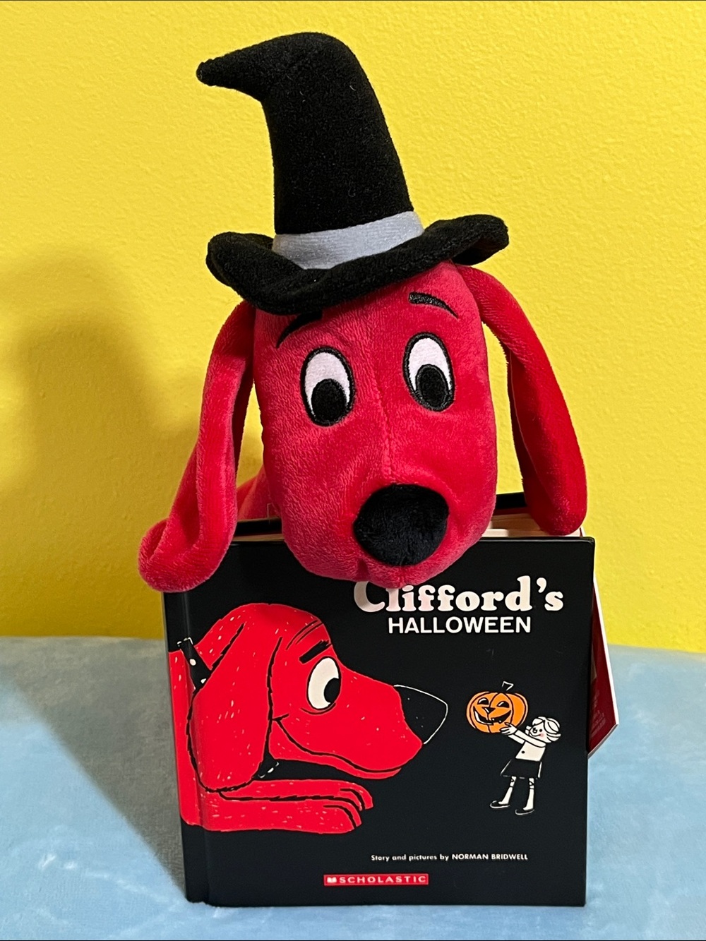 Clifford’s Halloween Book & Witch Plush Set | NWT | Kohl’s Cares